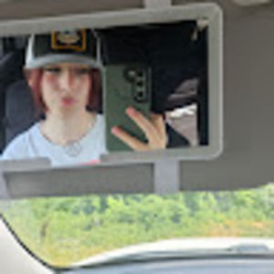 Meet your Posher, Lexie